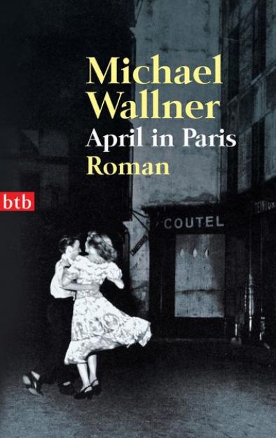 Bild von April in Paris von Michael Wallner